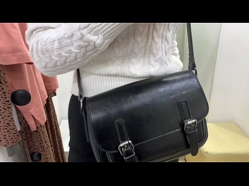 ❤️ Masturbasi umum saka asu enom FeralBerry karo dildo ing kamar fitting ❤ Porno vk ing kita  ️❤
