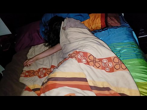 ❤️ Anak tiri berating ibu tiriné enom nalika dheweke turu. ❤ Porno vk ing kita  ️❤